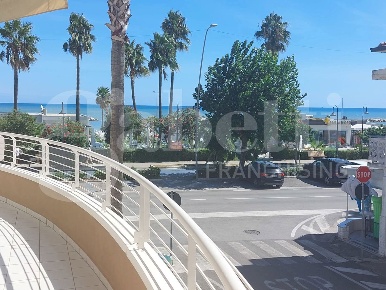Foto Appartamento in Via Lungomare Marconi angolo Via Pompeo 2, di 50 m²