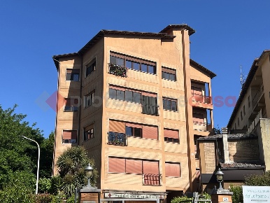 Foto Appartamento in Viale Alessio nazari 24, Fiuggi di 110 m² con 4 locali