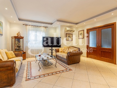 Foto Appartamento in Giordano Bruno, Marano di Napoli Centro di 160 m²