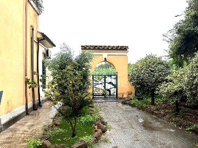 Foto Appartamento in Isola Bella, Roma Città Giardino di 67 m² con 2 locali