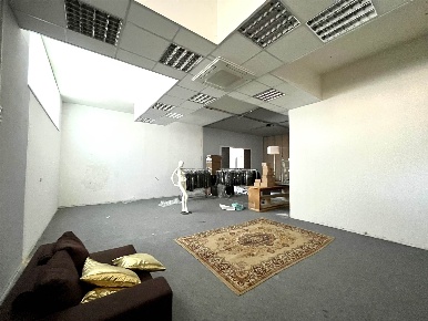 Foto Attività commerciale in Via Settevalli 905, Perugia di 223 m²