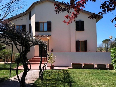 Foto Casa indipendente a Sovicille Carpineto di 219 m² con 9 locali