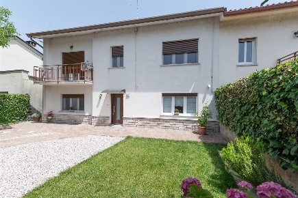 Foto Villa a schiera a Duino-Aurisina Sistiana Visogliano di 108 m²