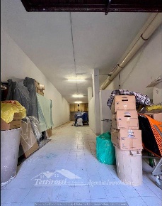 Foto Magazzino in Via Masaccio, Firenze Mazzini - Oberdan di 101 m²