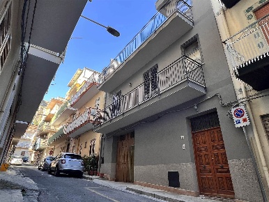 Foto Appartamento in via quarto 27, Villabate di 113 m² con 5 locali
