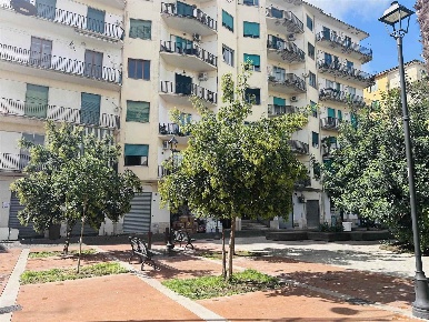 Foto Negozio a Nocera Inferiore di 80 m² con 3 locali in affitto