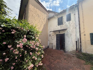 Foto Casa indipendente in Via Romana, Serravalle Pistoiese Centro di 90 m²