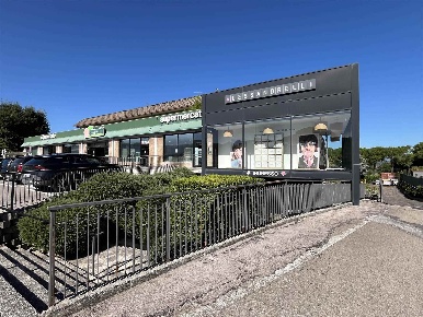 Foto Attività commerciale in Via Settevalli 905, Perugia di 281 m²