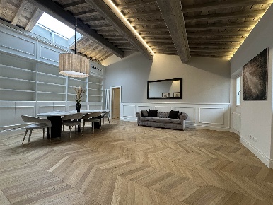 Foto Appartamento a Firenze Santo Spirito di 150 m² con 5 locali in vendita