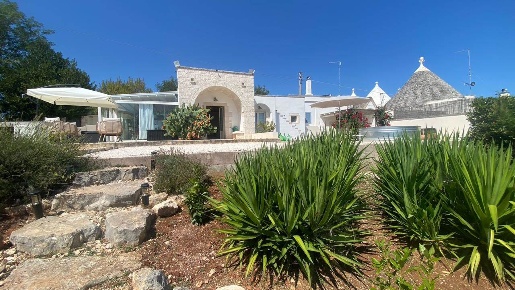 Foto Rustico in Contrada Santoro snc, Ostuni di 100 m² con 5 locali