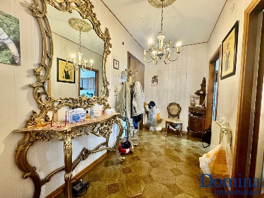 Foto Appartamento a Massa Centro di 130 m² con 5 locali in vendita