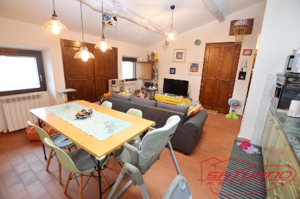 Foto Appartamento a Lucca Tempagnano - Picciorana di 70 m² con 3 locali
