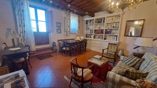 Foto Casa indipendente a Montespertoli di 120 m² con 6 locali in vendita