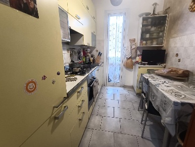 Foto Appartamento a Carrara Marina di Carrara di 80 m² con 4 locali