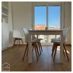 Foto Appartamento a Viareggio Centro di 75 m² con 5 locali in vendita