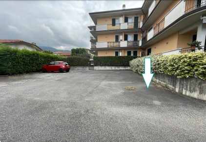 Foto Box a Seravezza Ripa Pozzi Querceta Ponterosso di 12 m² con 1 locali