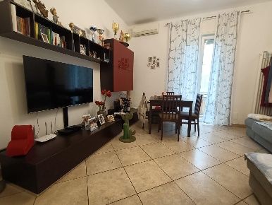 Foto Appartamento a Carrara Avenza di 84 m² con 4 locali in vendita