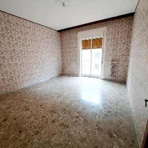 Foto Appartamento in via Pordenone, Bari di 100 m² in vendita