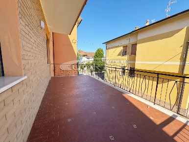 Foto Appartamento a Mondolfo di 100 m² con 6 locali in vendita