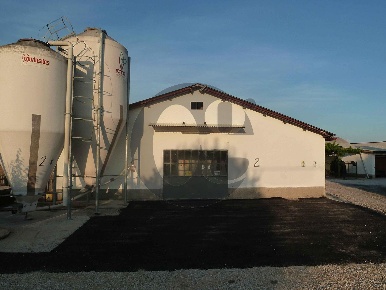Foto Capannone industriale in via Europa, Motta Baluffi Centro di 2700 m²