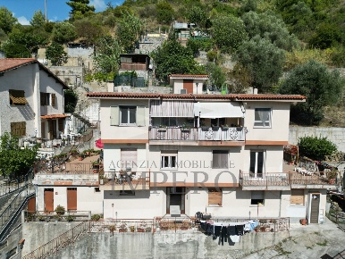 Foto Appartamento in Corso Limone Piemonte 184, Ventimiglia di 65 m²