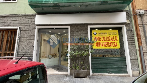 Foto Locale commerciale in Via Costantino Saverio 13, Bari Libertà