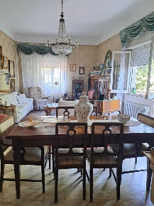 Foto Villa unifamiliare a Lanciano Centro di 350 m² con 8 locali in vendita