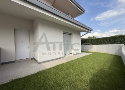 Foto Villa bifamiliare in Granzette RO, Rovigo di 140 m² con 6 locali