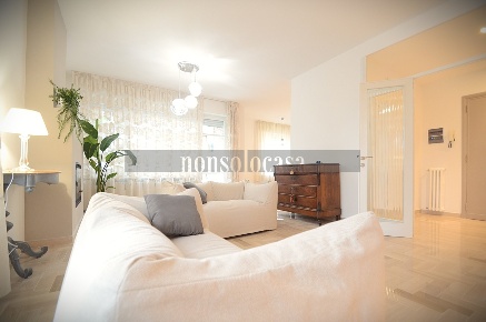 Foto Appartamento in Via Beatrice 999, Perugia Elce di 150 m² con 5 locali