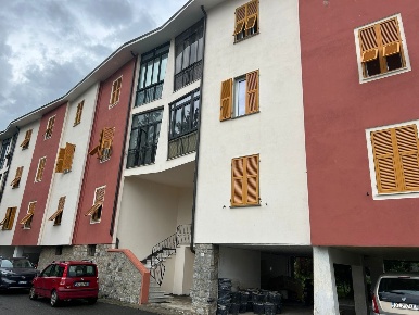 Foto Appartamento a Arcola Centro di 80 m² con 5 locali in vendita
