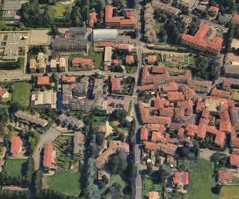 Foto Negozio in Via Giuseppe Garibaldi, Besana in Brianza Centro di 89 m²