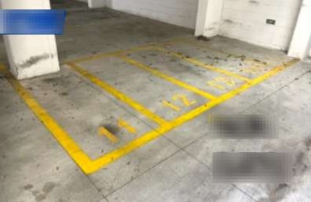 Foto Box in Via Pietro Lianori, Bologna Bolognina di 8 m² con 1 locali