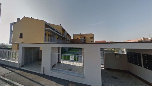 Foto Box in Via Dott. Fausto Scaccabarozzi 6, Ornago di 25 m² con 1 locali