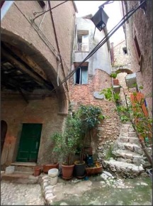Foto Appartamento in VICOLO MENICHELLI, Sonnino Centro di 74 m² in vendita