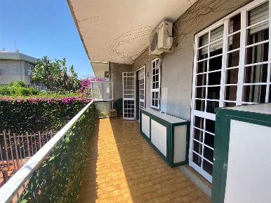 Foto Appartamento in via Acicastello 34, Catania Carruba di Ognina - Teseo
