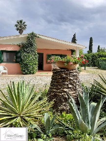Foto Villa unifamiliare a Portoferraio di 71 m² con 5 locali in vendita