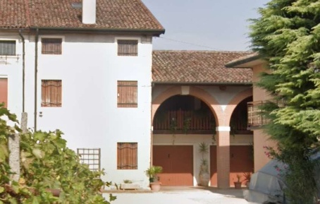 Foto Appartamento in Contrà Frigon, Montebello Vicentino di 221 m²