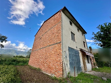 Foto Casa indipendente in via delle ville 493, Capannori di 200 m²