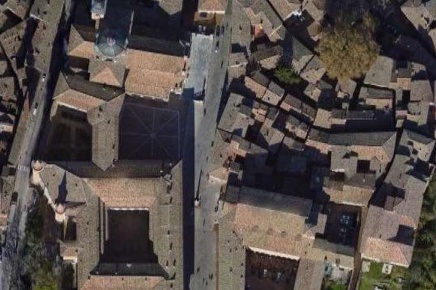 Foto Villa unifamiliare in Via Veterani, Urbino Centro di 435 m² in vendita