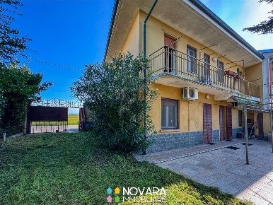 Foto Villa unifamiliare in Via Verdi 19, Tornaco Centro di 236 m²