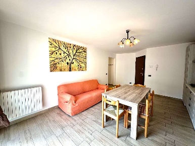 Foto Appartamento in via umberto I 7, Introbio di 85 m² con 3 locali
