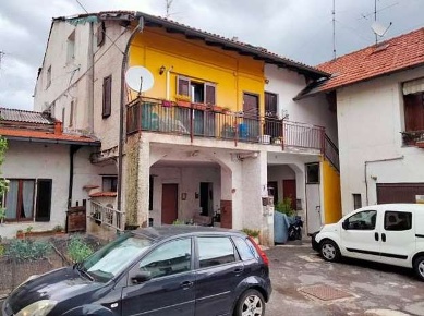 Foto Appartamento in Via Prati 5, Uboldo di 72 m² con 2 locali in vendita