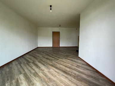 Foto Appartamento in Via Luigi Rossi, Sumirago Centro di 80 m² con 3 locali