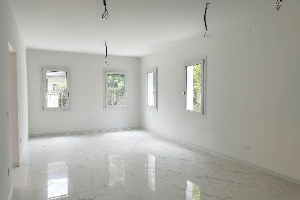 Foto Villa bifamiliare in Via Francesco Morosini, Treviso di 114 m²