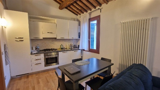 Foto Appartamento in piazza maggiore, Este Centro Storico di 55 m²