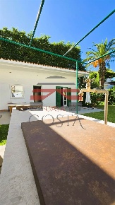 Foto Villa unifamiliare in VIALE PRINCIPE UMBERTO, Palermo di 88 m²