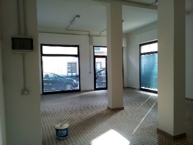 Foto Locale commerciale a La Spezia Migliarina di 72 m² con 1 locali