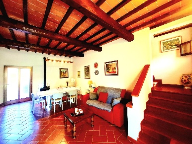 Foto Rustico a Vinci di 130 m² con 6 locali in vendita