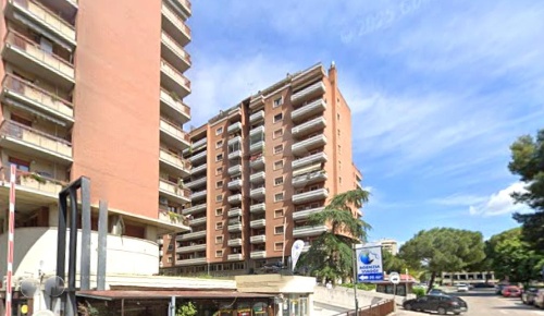 Foto Appartamento in Via Romeo Gallenga, Perugia di 120 m² con 5 locali