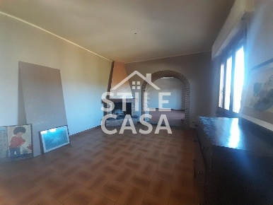 Foto Casa indipendente a Buggiano di 150 m² con 6 locali in vendita